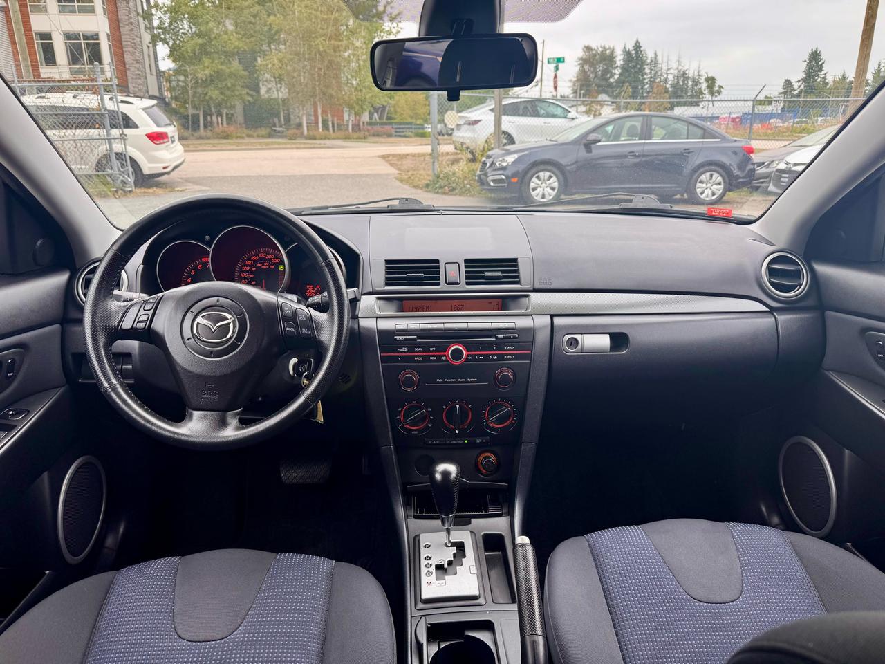 2006 Mazda MAZDA3 FINANCING AVAILABLE Photo10