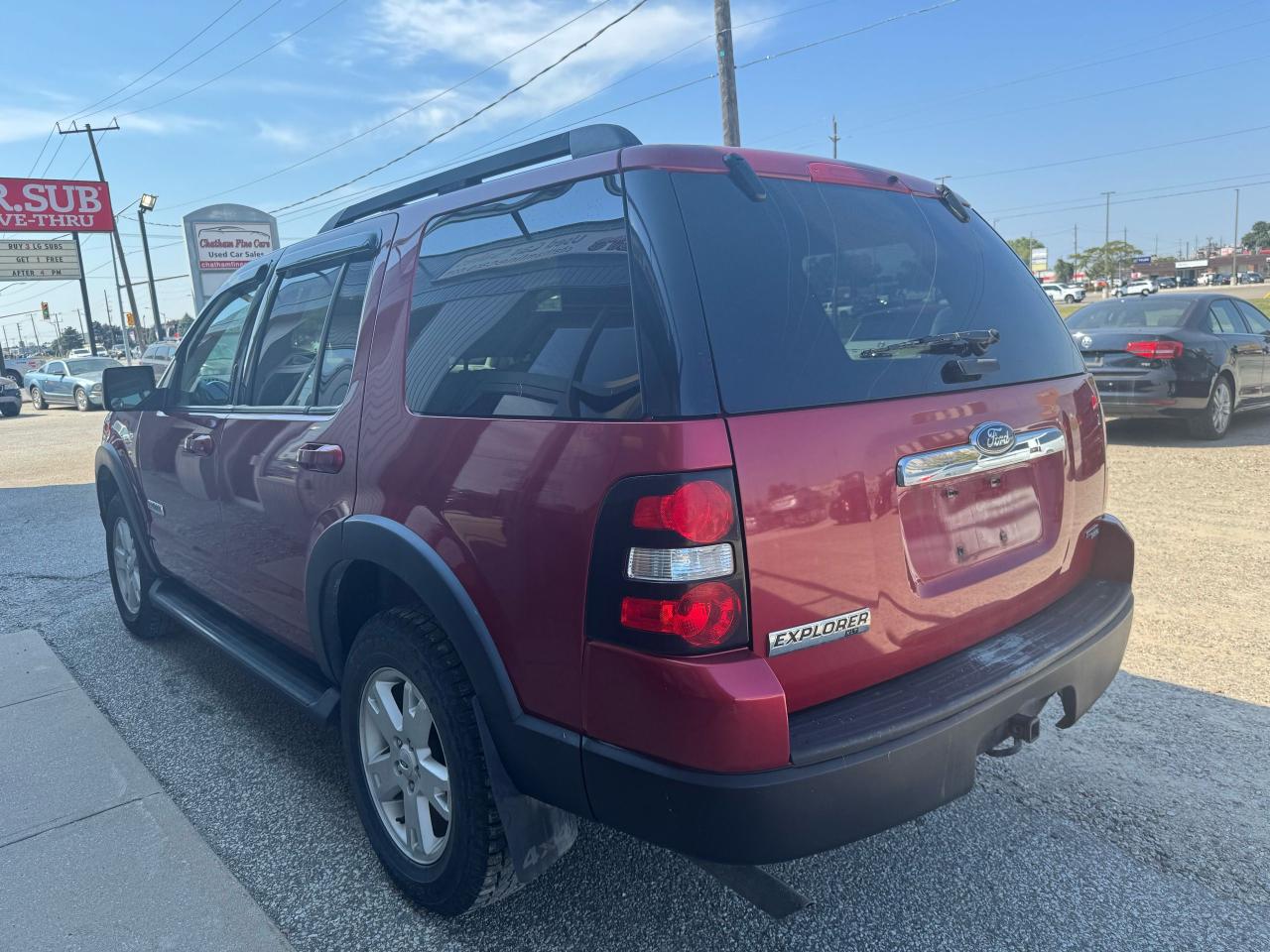 2007 Ford Explorer XLT - Photo #4