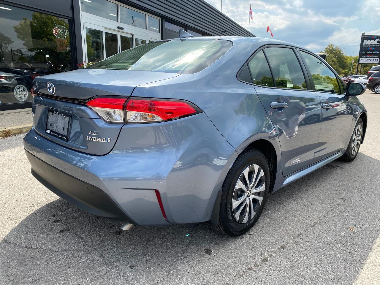 2023 Toyota Corolla Hybrid LE Photo4