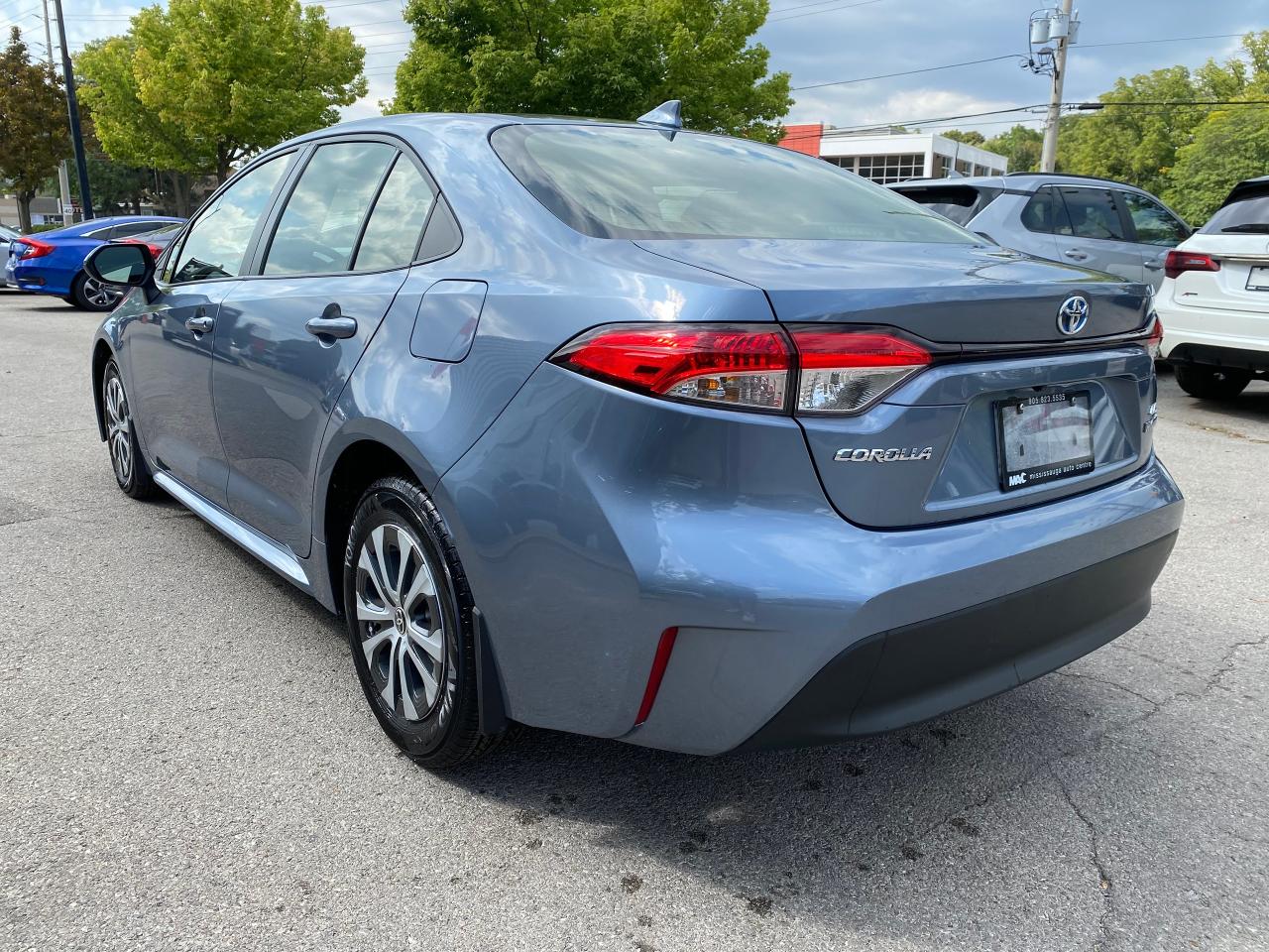 2023 Toyota Corolla Hybrid LE - Photo #3
