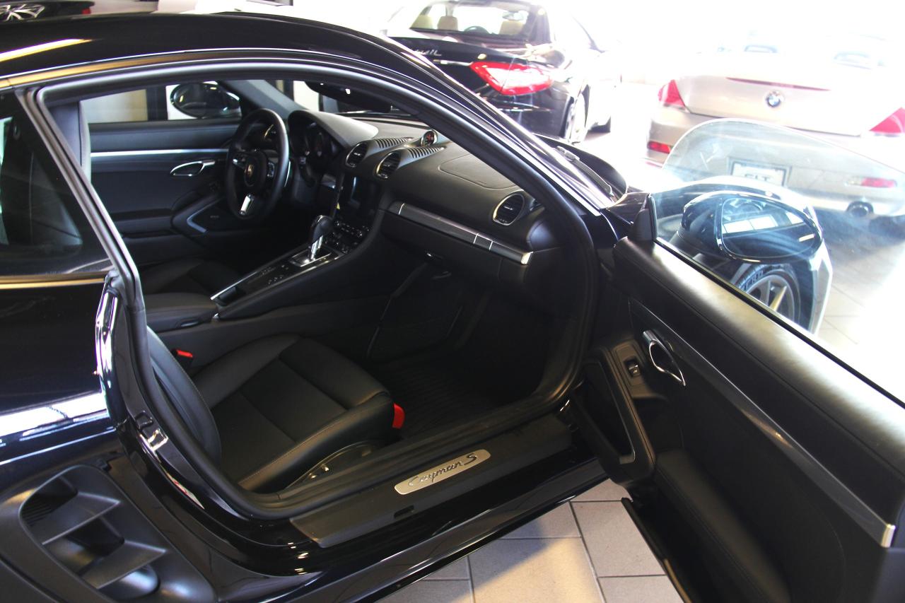 2024 Porsche 718 Cayman S - Photo #14