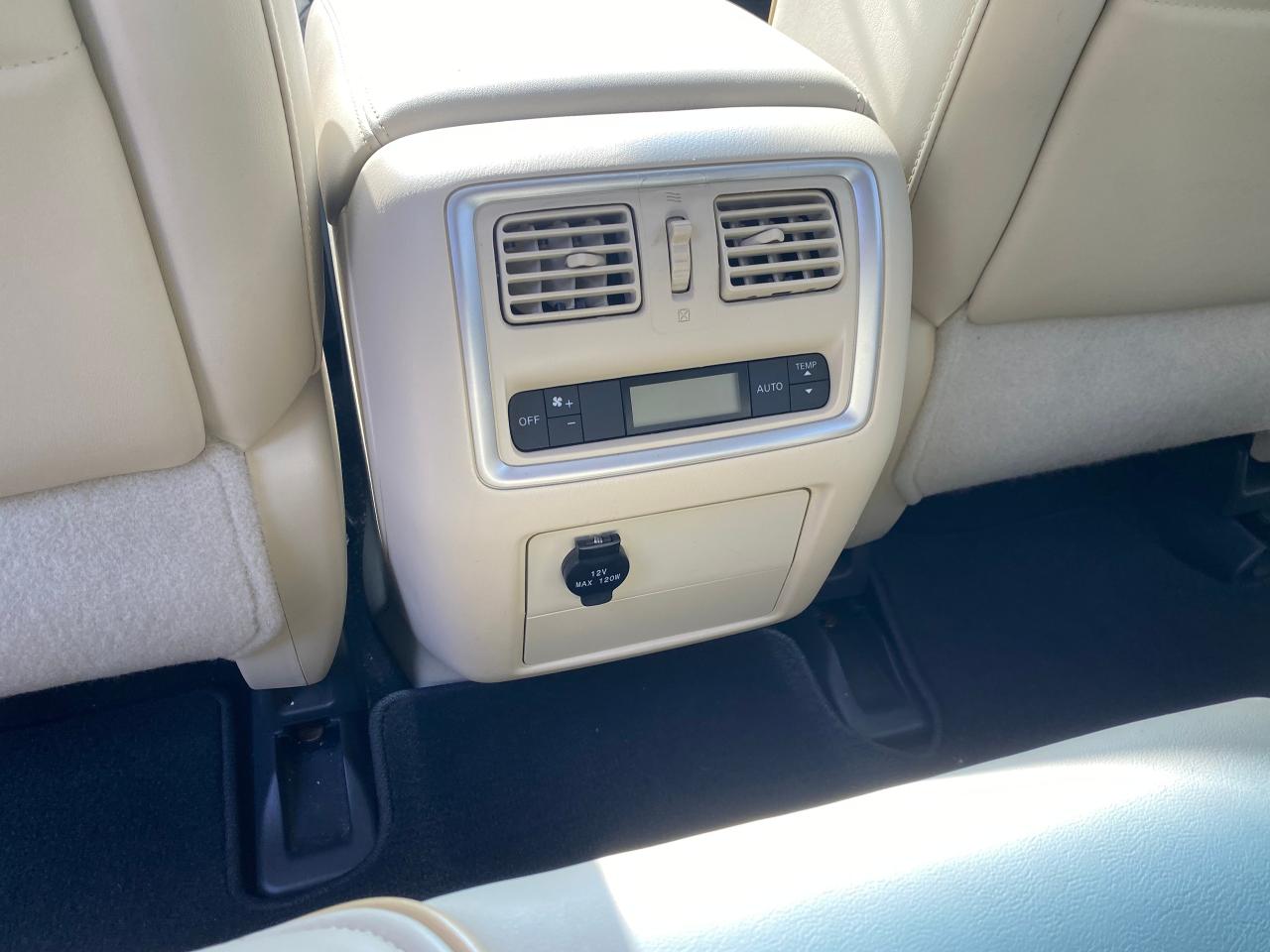 2015 Infiniti QX60 Premium - Photo #23