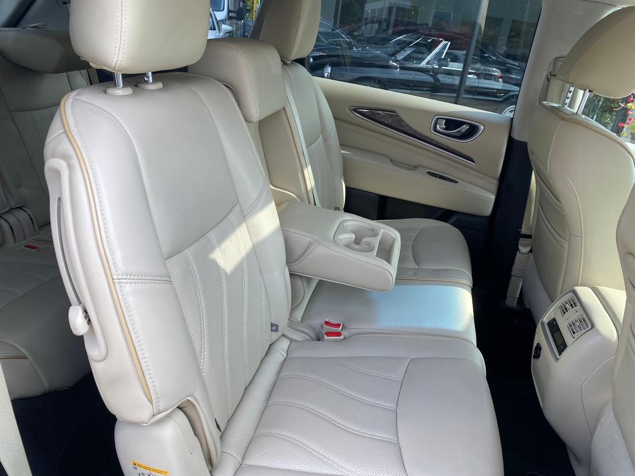 2015 Infiniti QX60 Premium - Photo #27