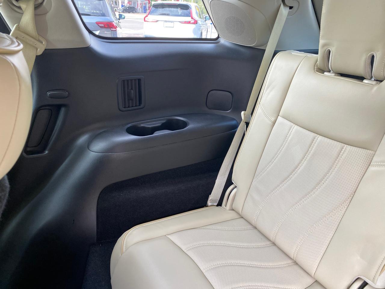 2015 Infiniti QX60 Premium - Photo #22