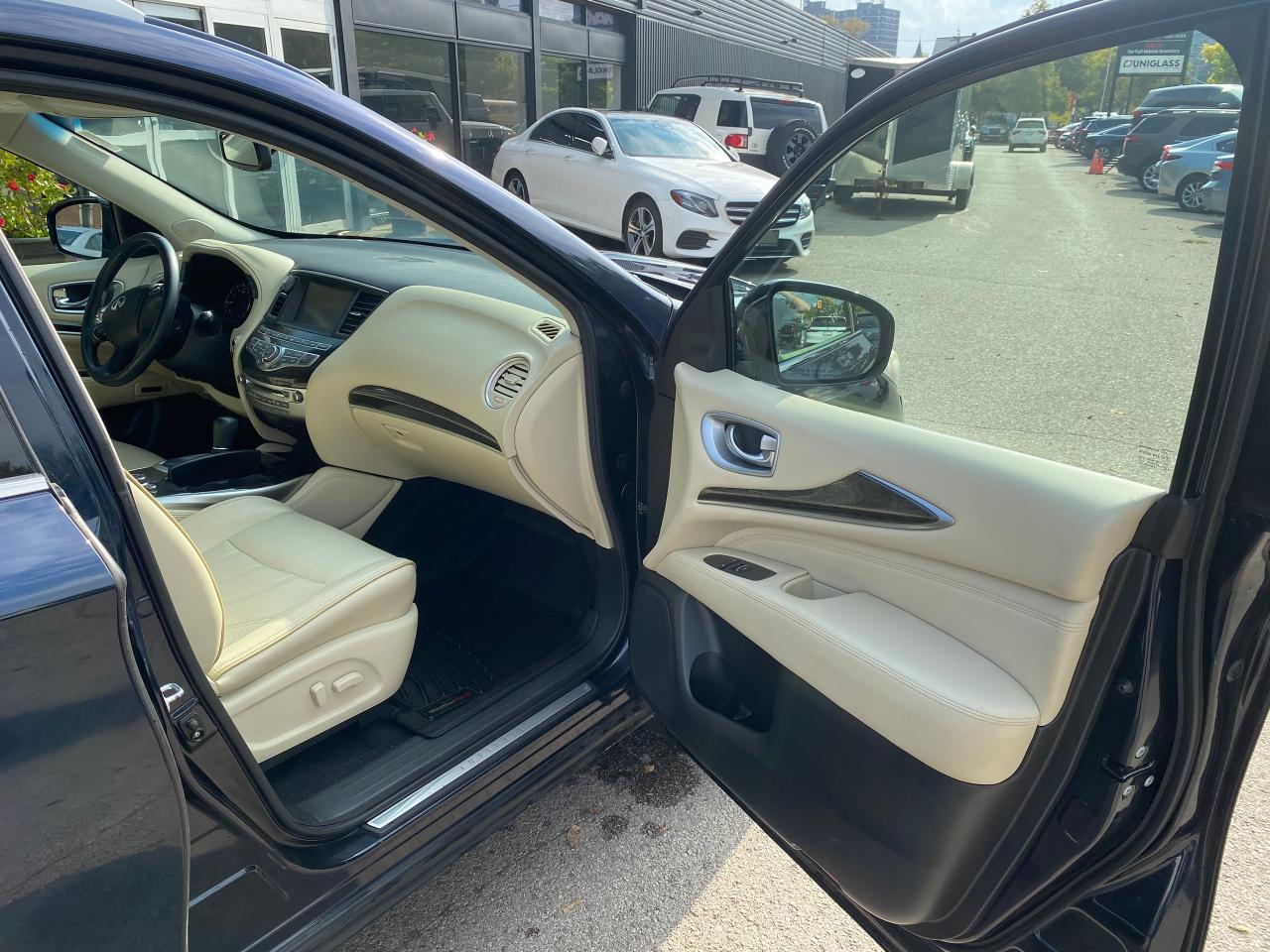 2015 Infiniti QX60 Premium - Photo #29