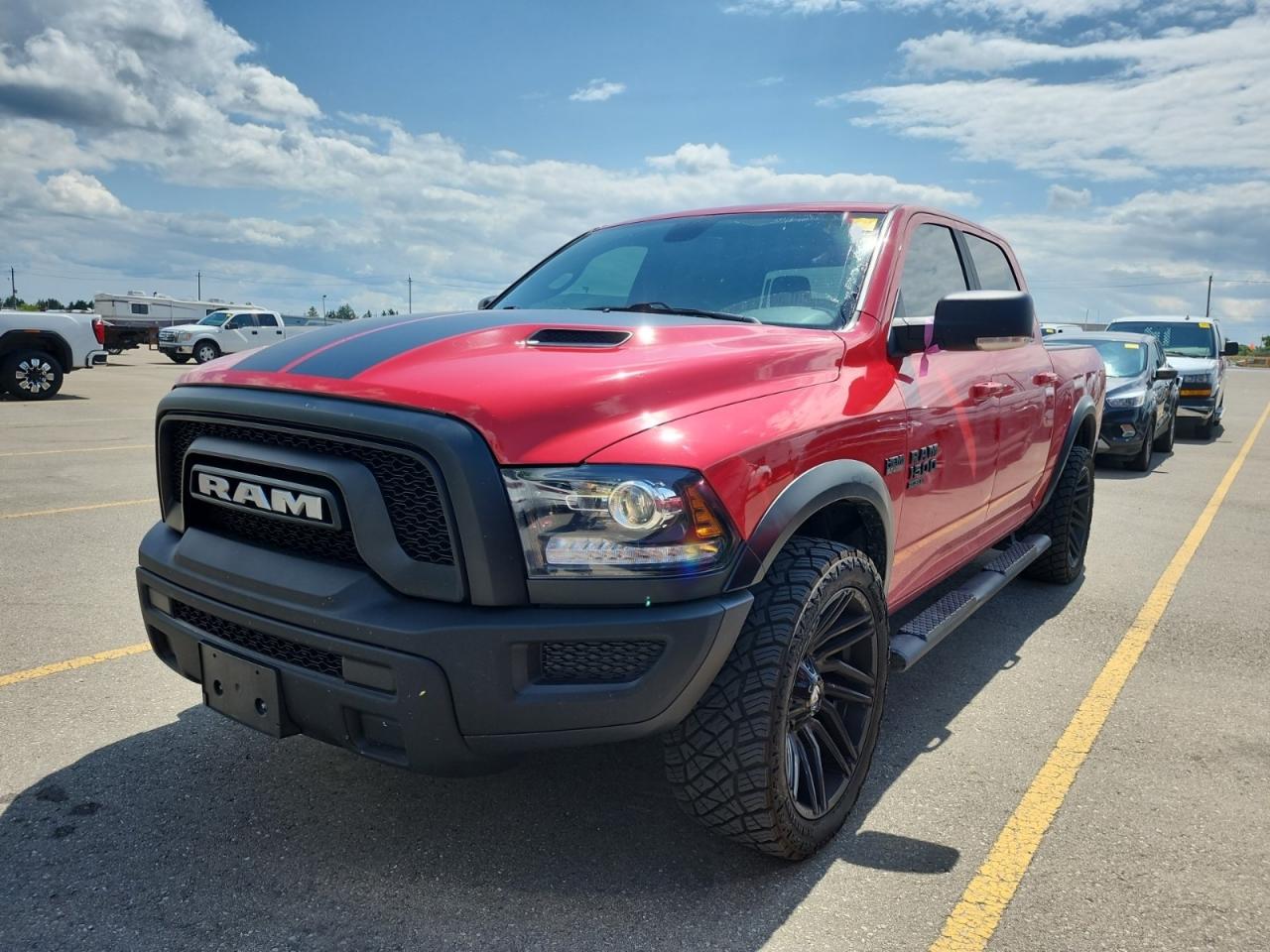 2021 RAM 1500 Classic WARLOCK 4X4 CREW CAB 5'7" BOX - Photo #2