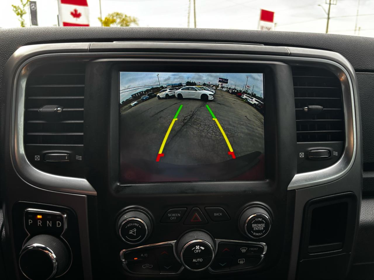 2021 RAM 1500 Classic WARLOCK 4X4 CREW CAB 5'7" BOX - Photo #14