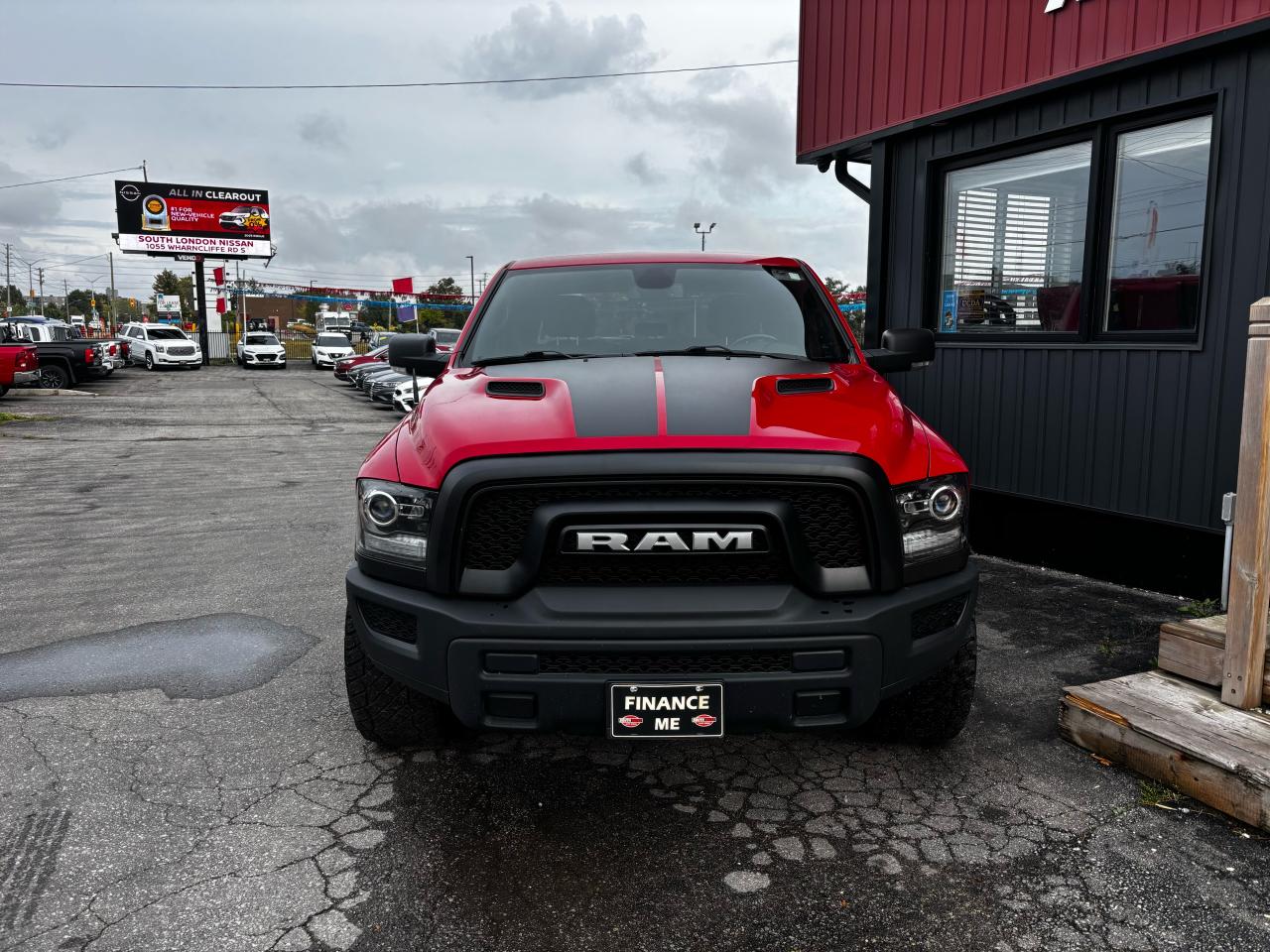 2021 RAM 1500 Classic WARLOCK 4X4 CREW CAB 5'7" BOX - Photo #5