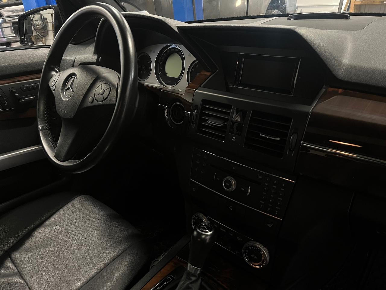 2011 Mercedes-Benz GLK-Class 4MATIC 4dr GLK 350 - Photo #7