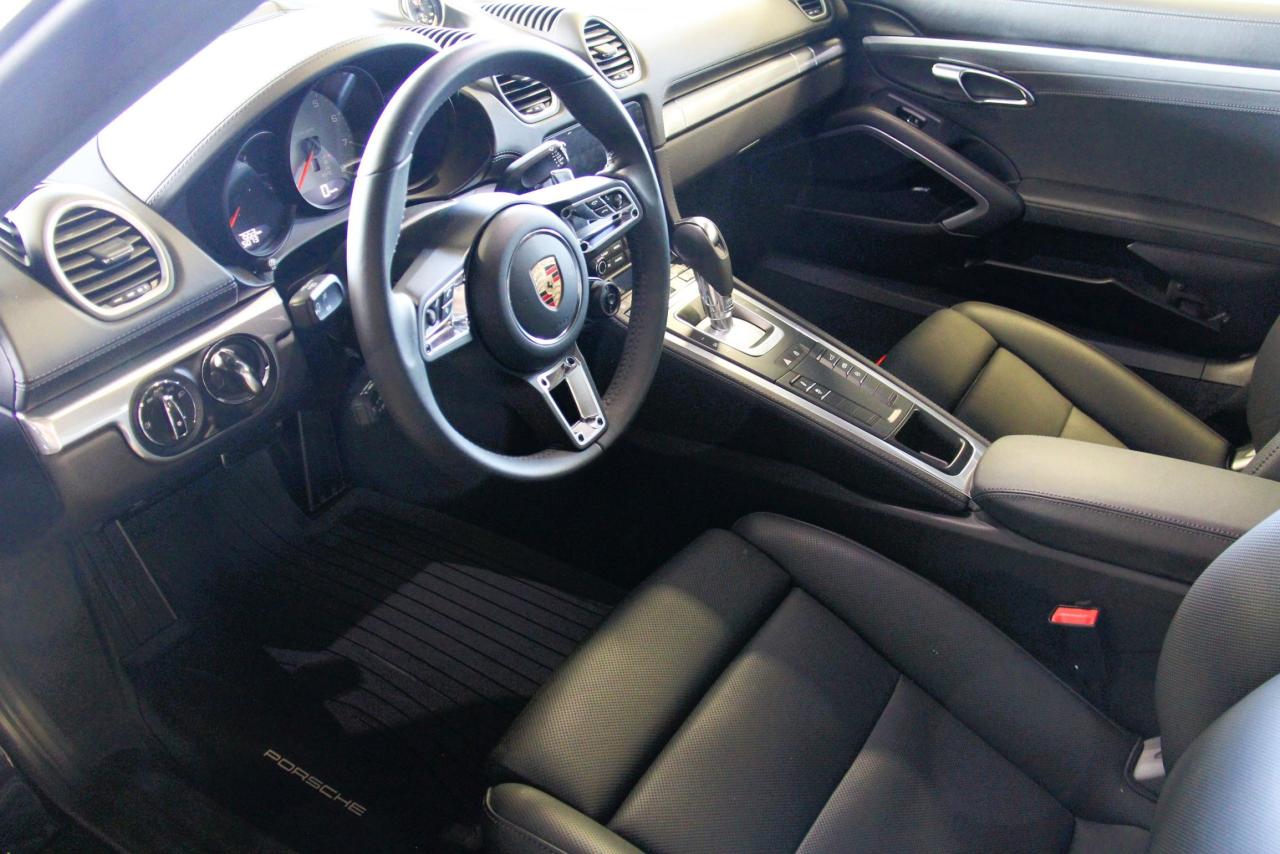 2024 Porsche 718 Cayman S Photo