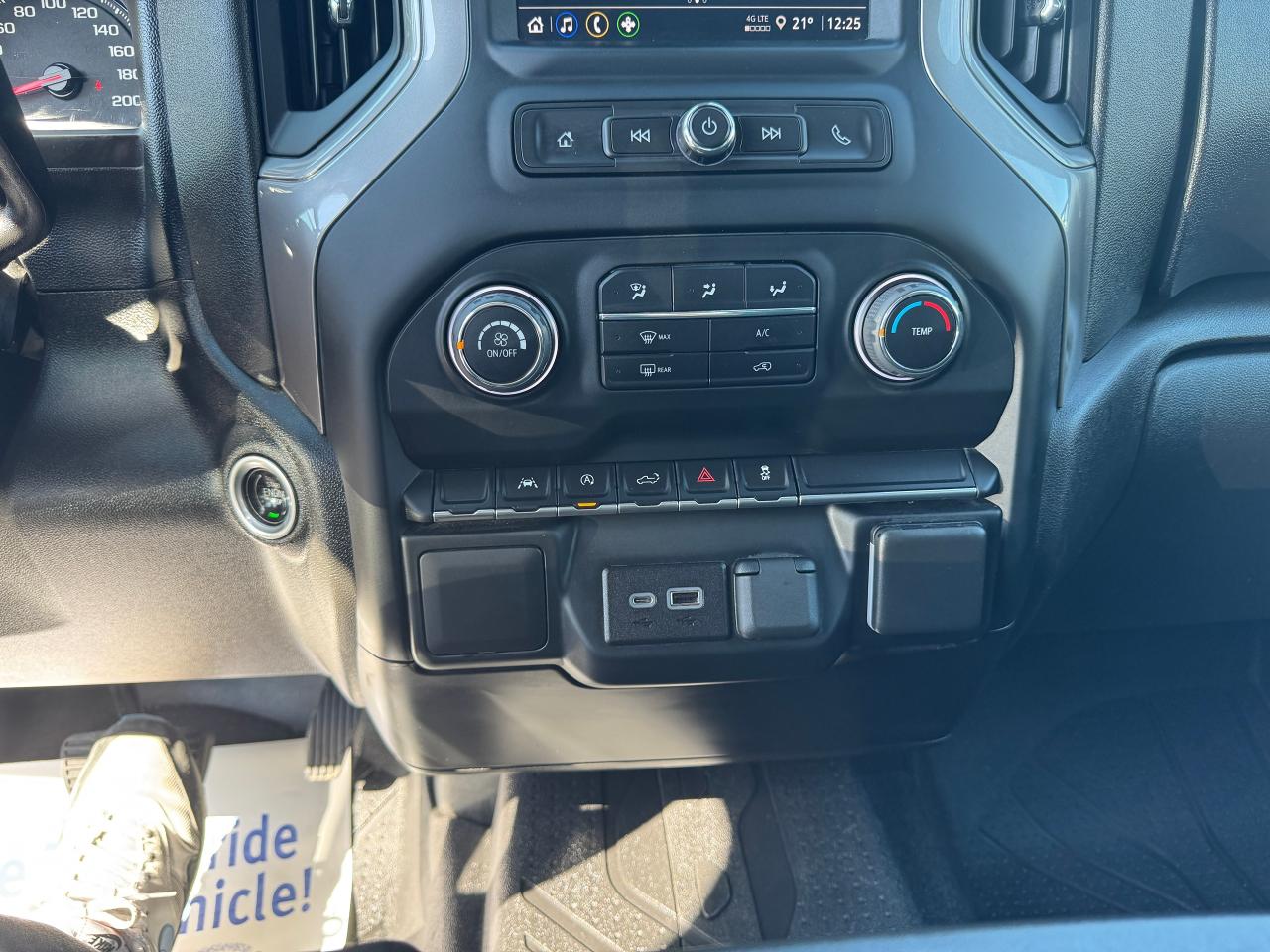 2022 Chevrolet Silverado 1500 4WD Crew Cab 147" Custom - Photo #14