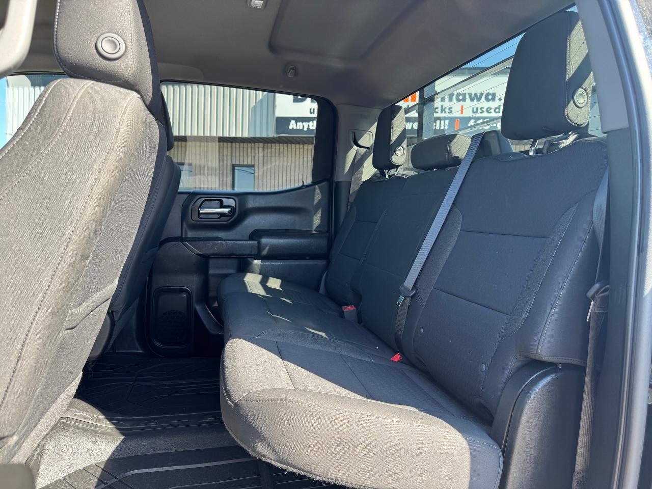 2022 Chevrolet Silverado 1500 4WD Crew Cab 147" Custom - Photo #15