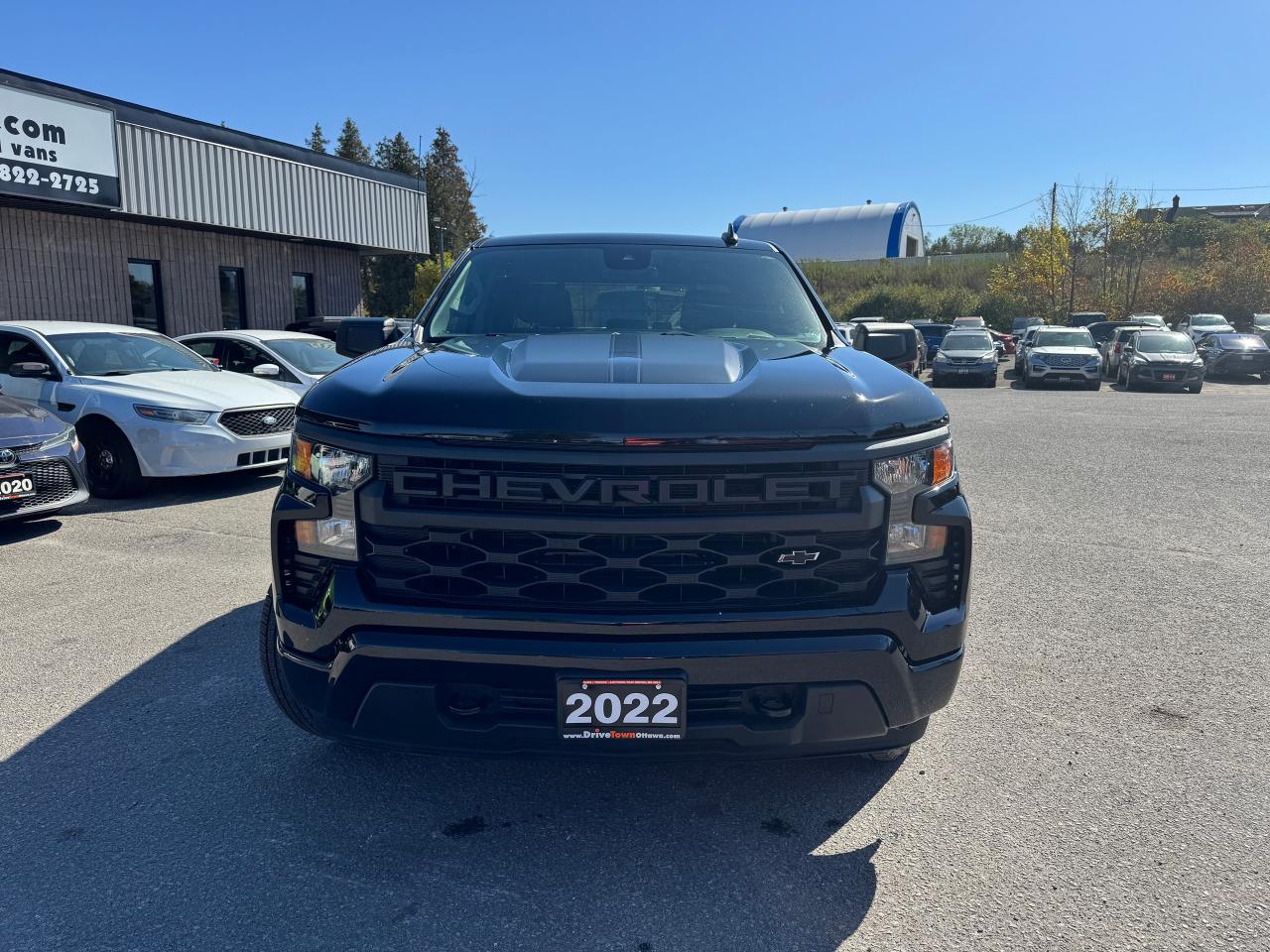 2022 Chevrolet Silverado 1500 4WD Crew Cab 147" Custom - Photo #2