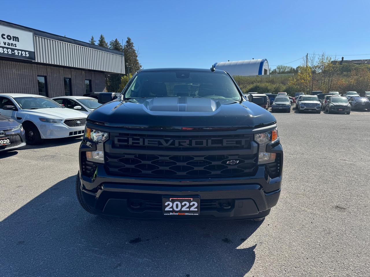 2022 Chevrolet Silverado 1500 4WD Crew Cab 147" Custom - Photo #2