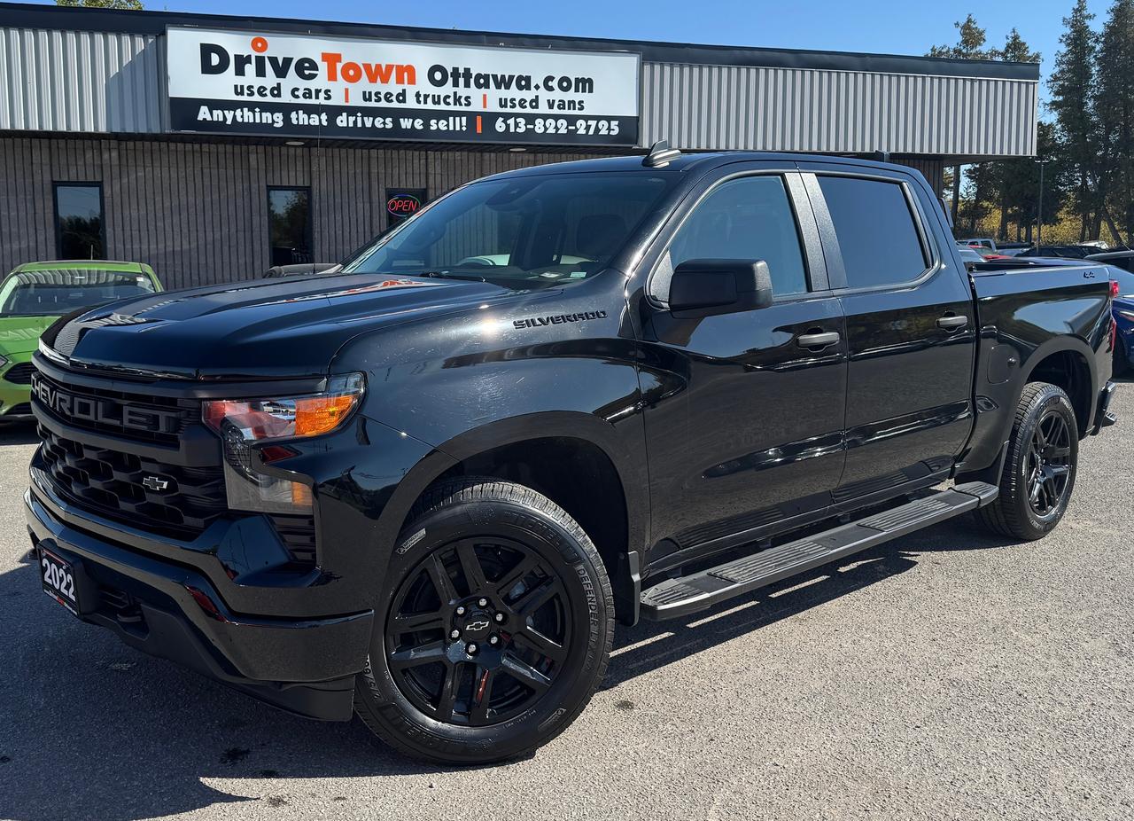 2022 Chevrolet Silverado 1500 4WD Crew Cab 147" Custom