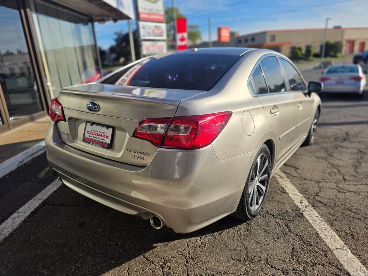 2015 Subaru Legacy 3.6R Limited Package Leather | Navigation | Sunroof | BSM | Backup Camera Photo4