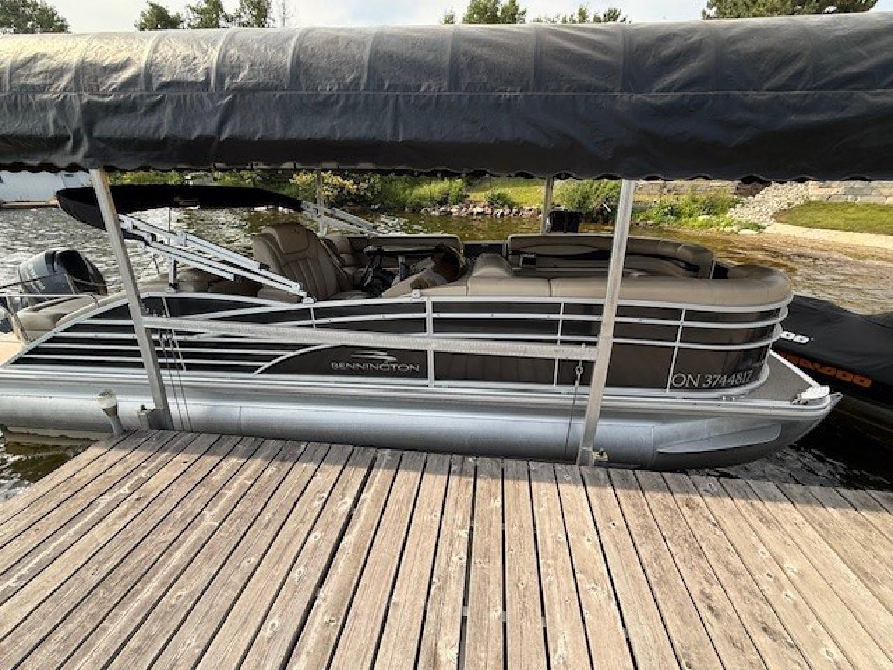 2012 - BENNINGTON BENNINGTON 2275RCW Photo