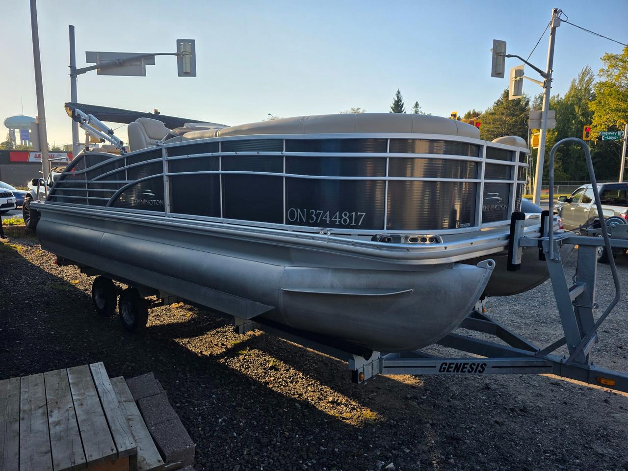 2012 - BENNINGTON BENNINGTON 2275RCW Photo