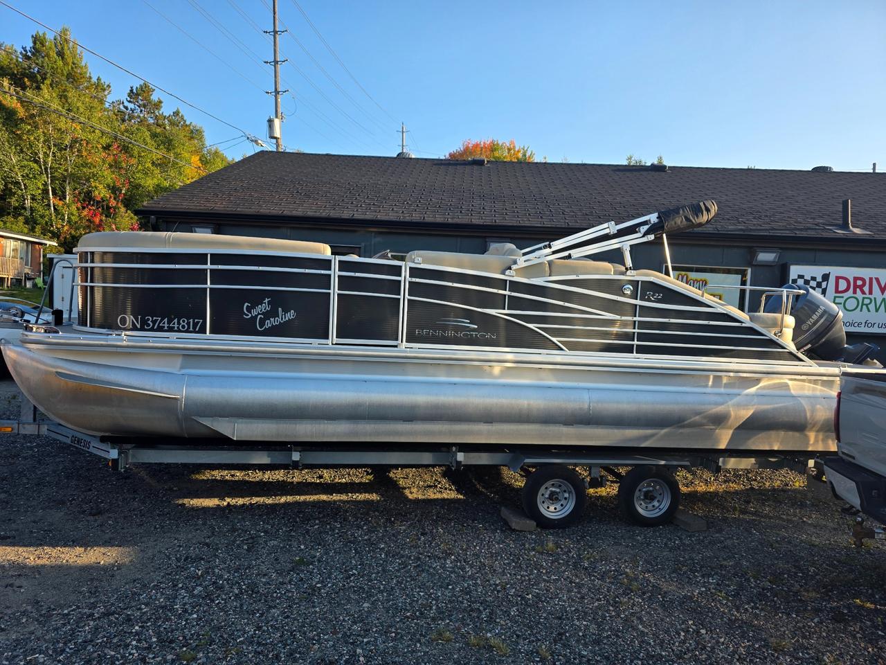 2012 - BENNINGTON BENNINGTON 2275RCW Photo