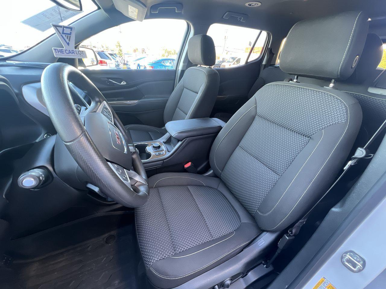 2023 GMC Acadia SLE AWD, 6 PASSENGER, SIRIUS XM, CRUISE CONTROL, BACK UP CAM, POWER LIFTGATE, REAR A/C!! Photo