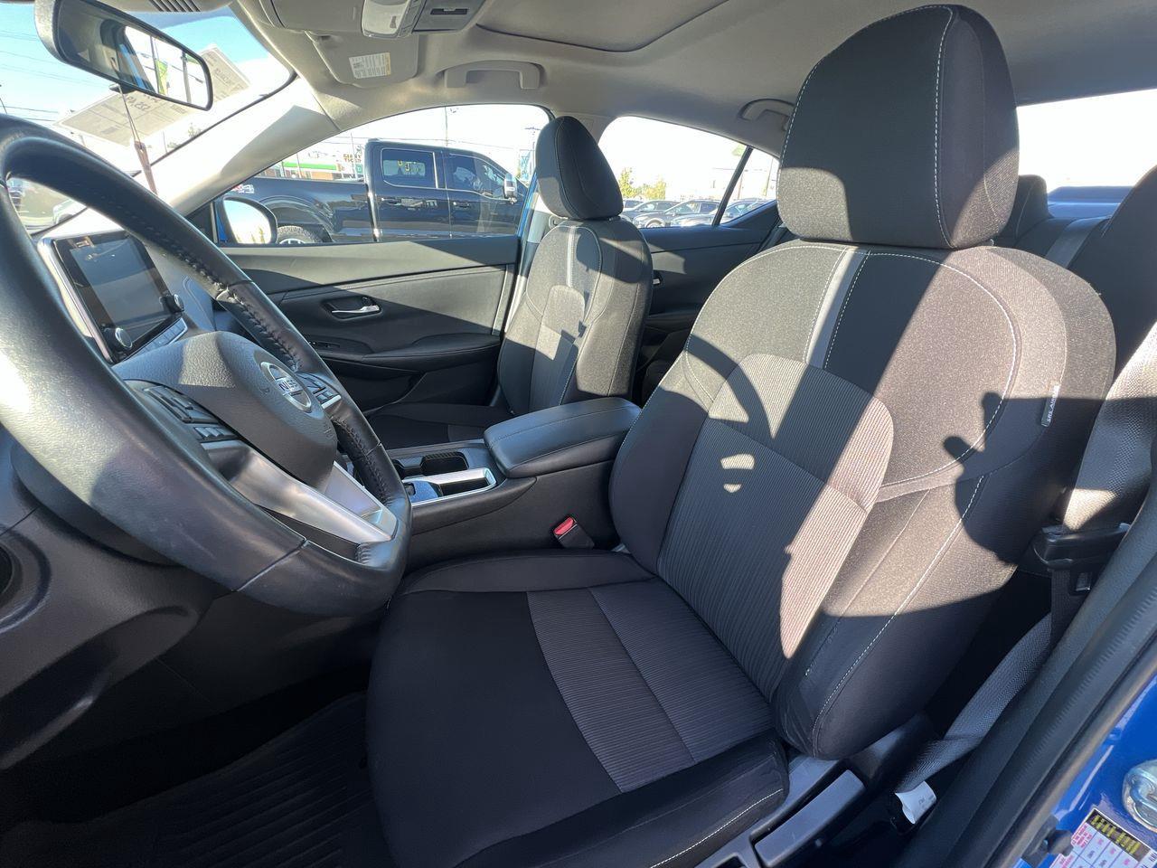 2021 Nissan Sentra SV MOONROOF, SIRIUS XM, CRUISE CONTROL, BACK UP CAM!! Photo