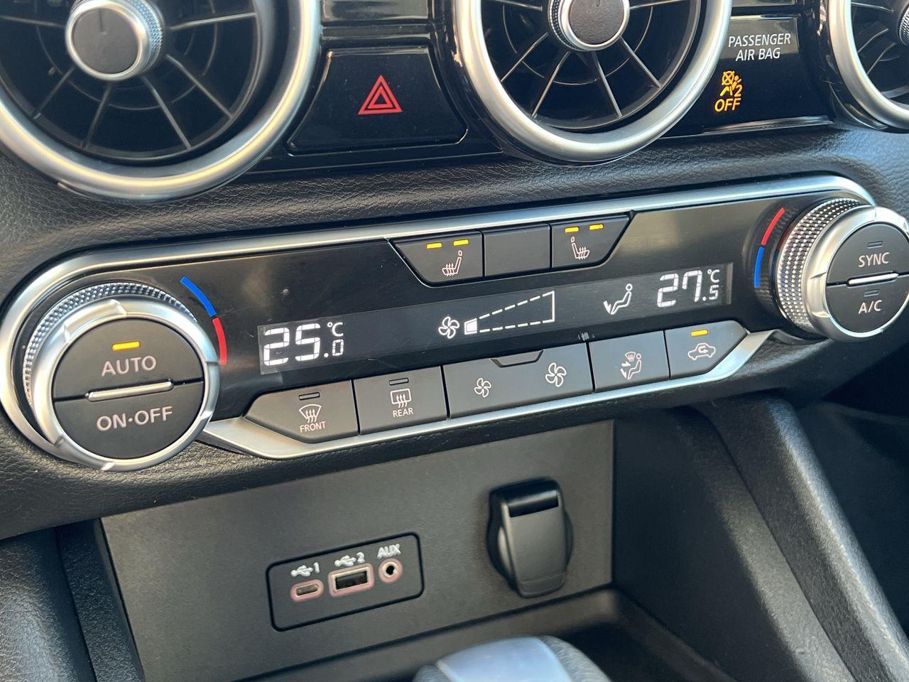 2021 Nissan Sentra SV MOONROOF, SIRIUS XM, CRUISE CONTROL, BACK UP CAM!! Photo