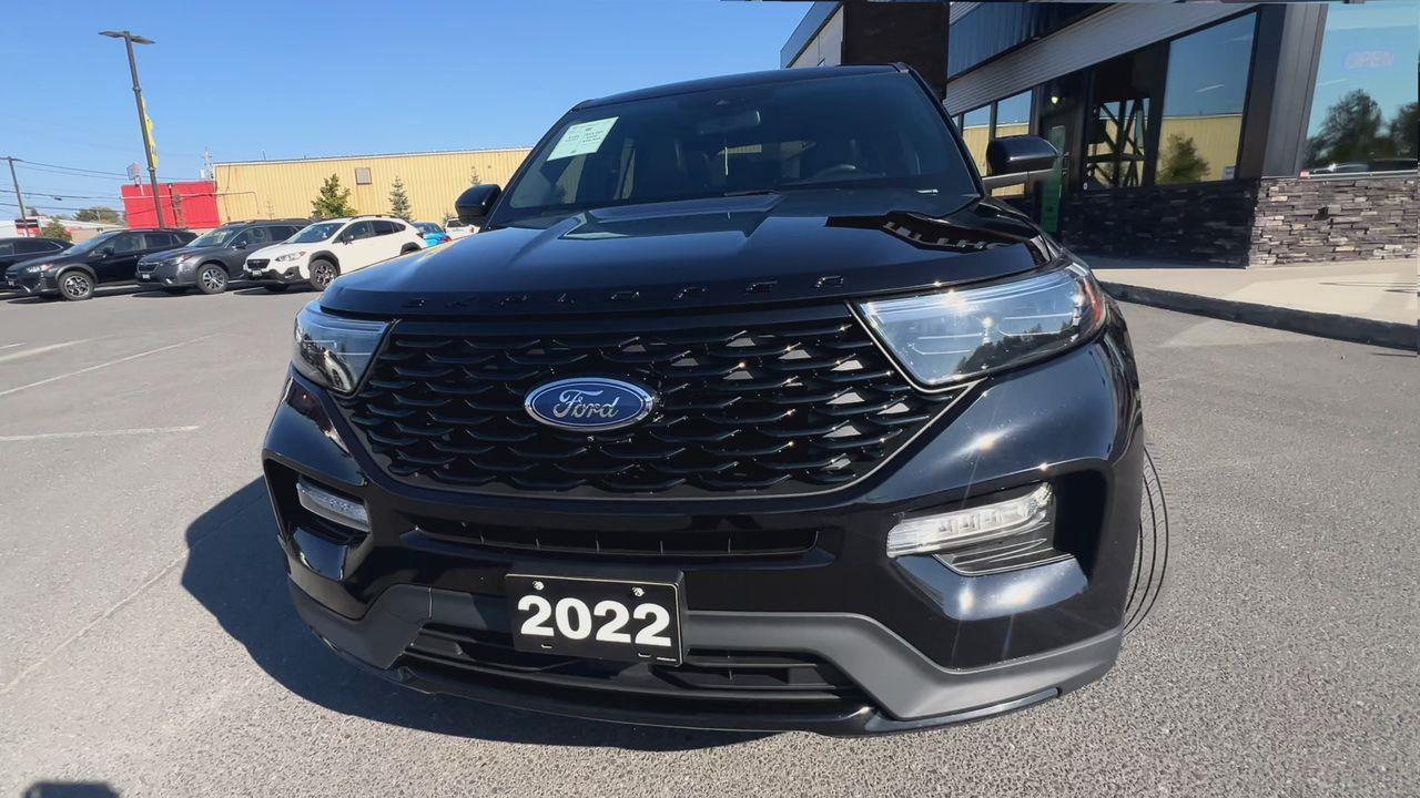 2022 Ford Explorer ST-Line AWD, 7 PASSENGER, LEATHER SEATS, MOONROOF, NAV, SIRIUS XM, CRUISE CONTROL, POWER LIFTGATE, REMOTE ST Photo2