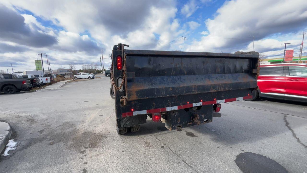 2015 Ford F-550 Chassis XL Photo