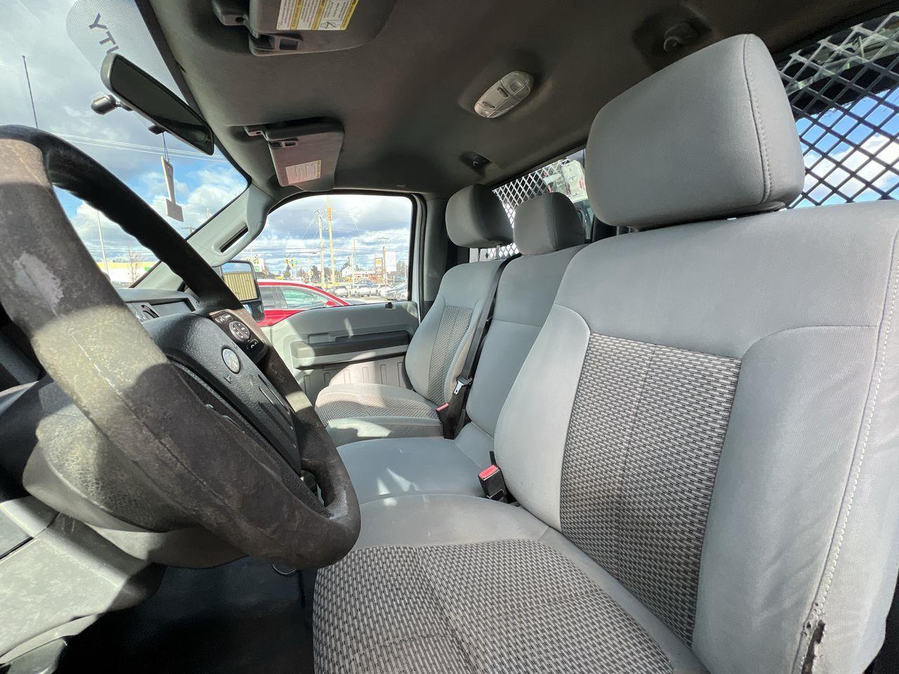 2015 Ford F-550 Chassis XL Photo