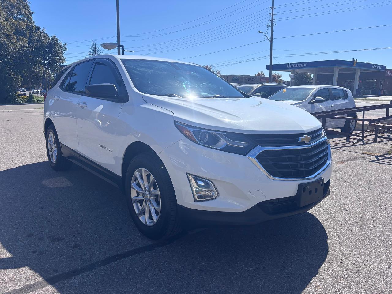 2018 Chevrolet Equinox GREAT DEAL SUPER CLEAN! - Photo #5
