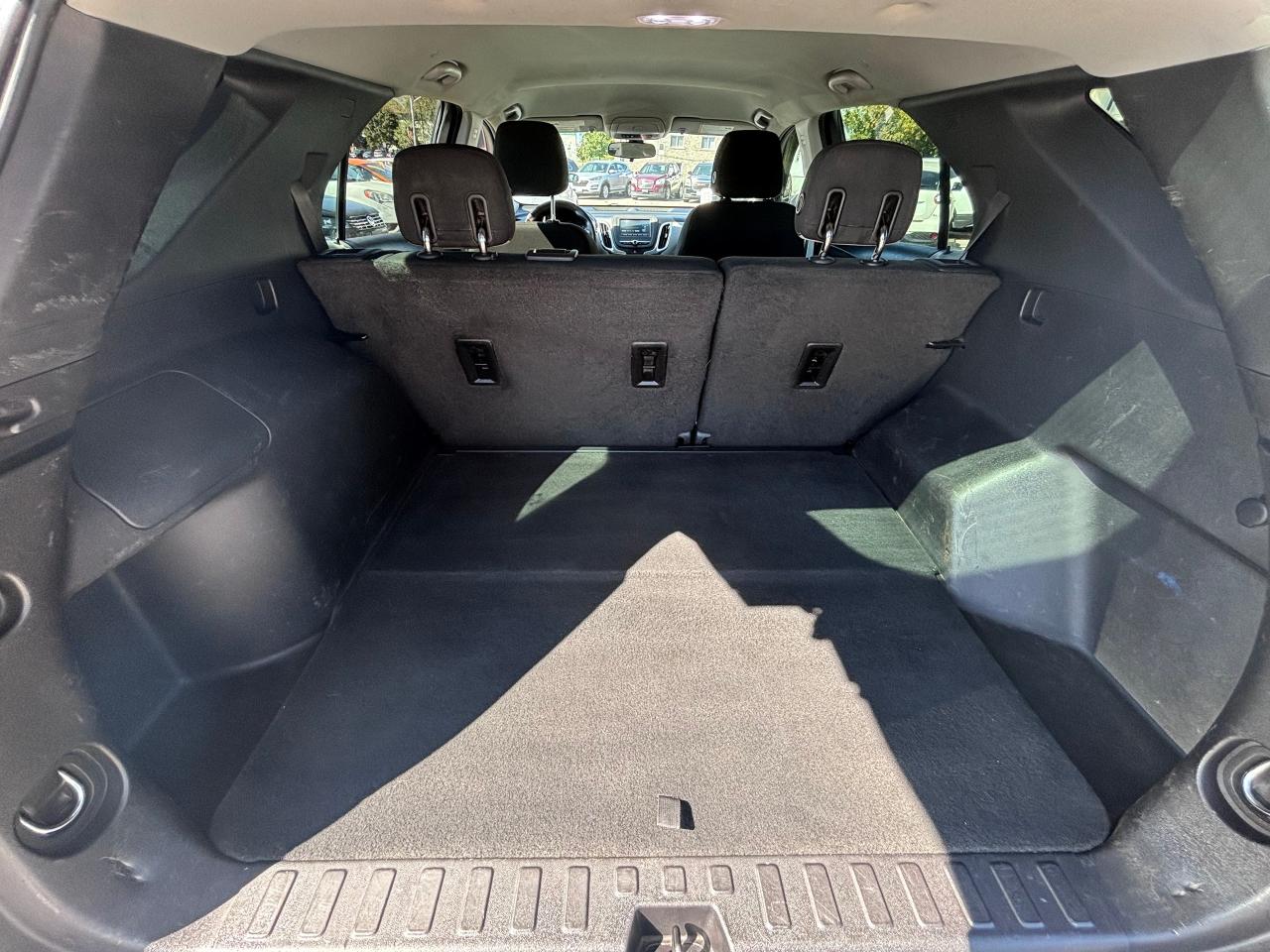 2018 Chevrolet Equinox GREAT DEAL SUPER CLEAN! - Photo #9