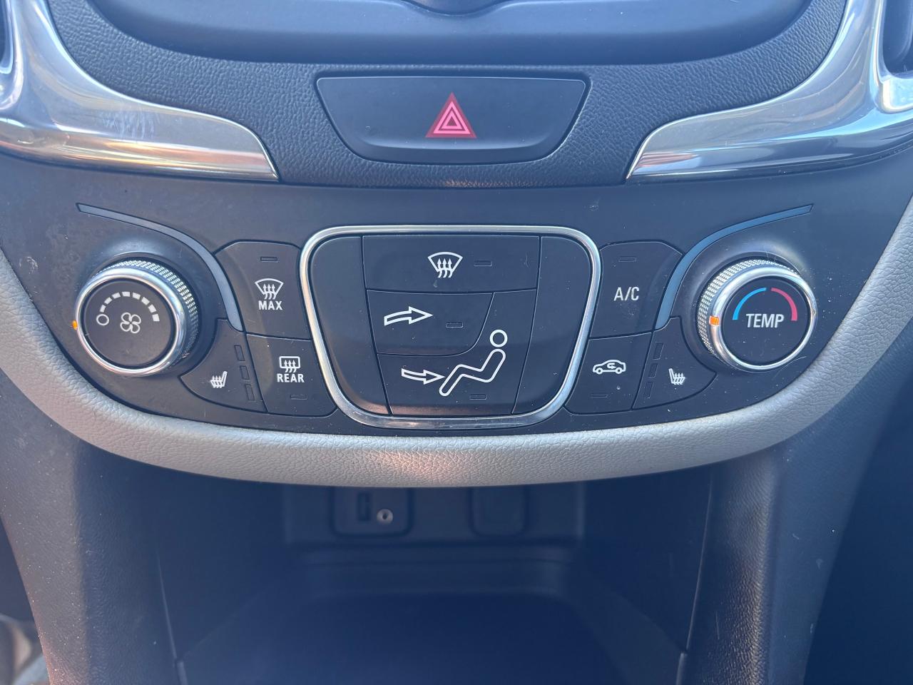 2018 Chevrolet Equinox GREAT DEAL SUPER CLEAN! - Photo #18