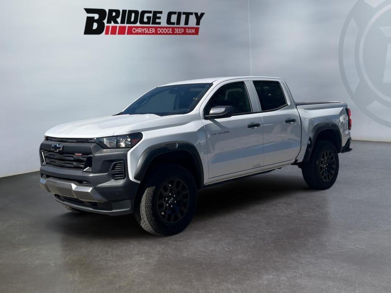 Used 2025 Chevrolet Colorado 2.7L - Trail Boss Pkg - Apple Car Play/Android Auto - Leather - Heated Seats - 4x4 for sale in Lethbridge, AB