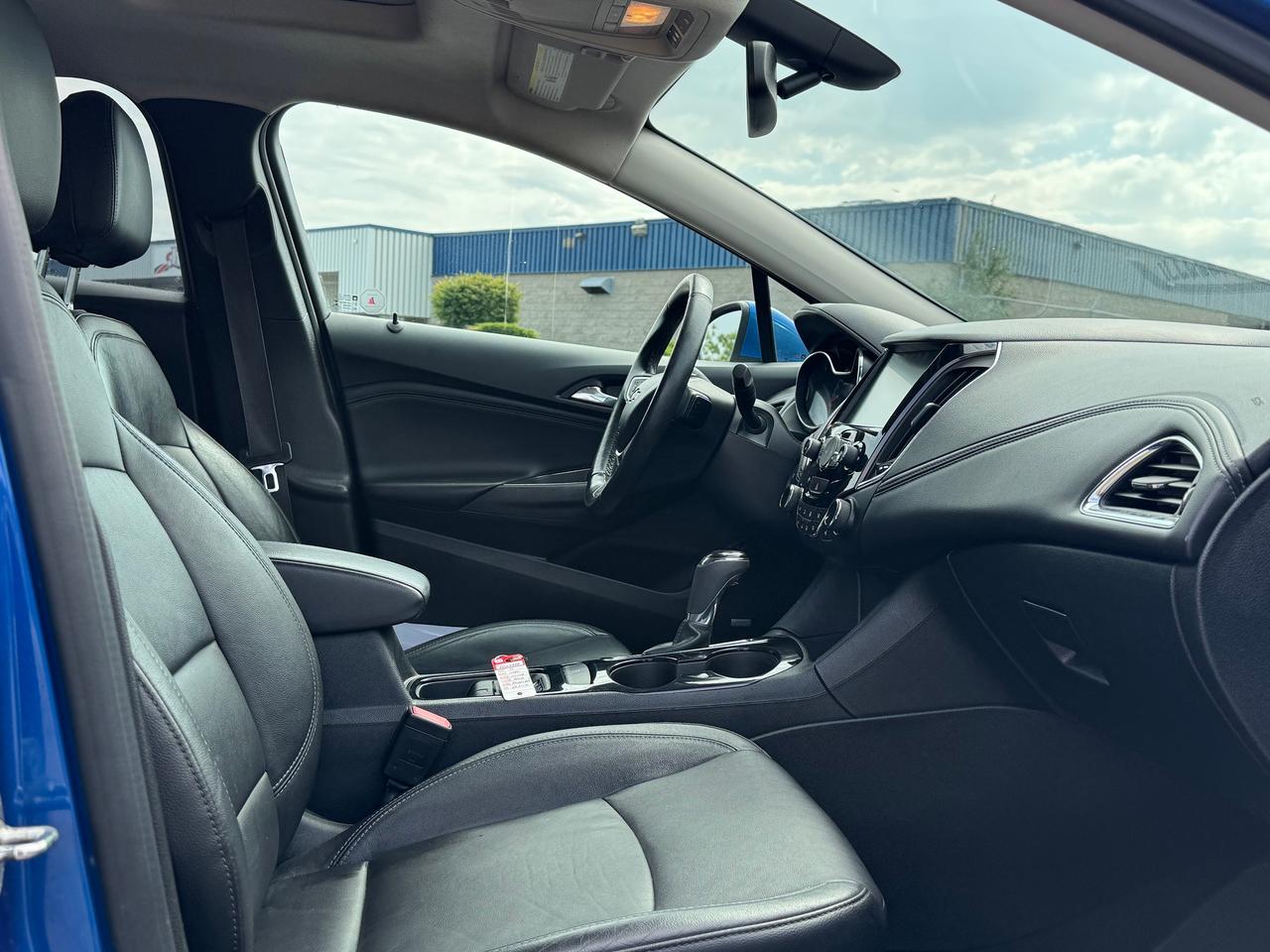 1761660608