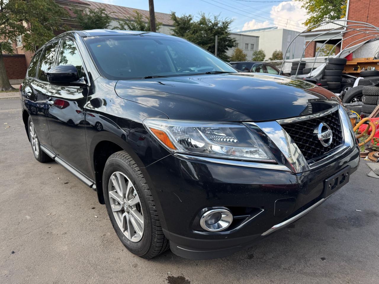 2015 Nissan Pathfinder S | NO ACCIDENTS | CERTIFIED - Photo #3