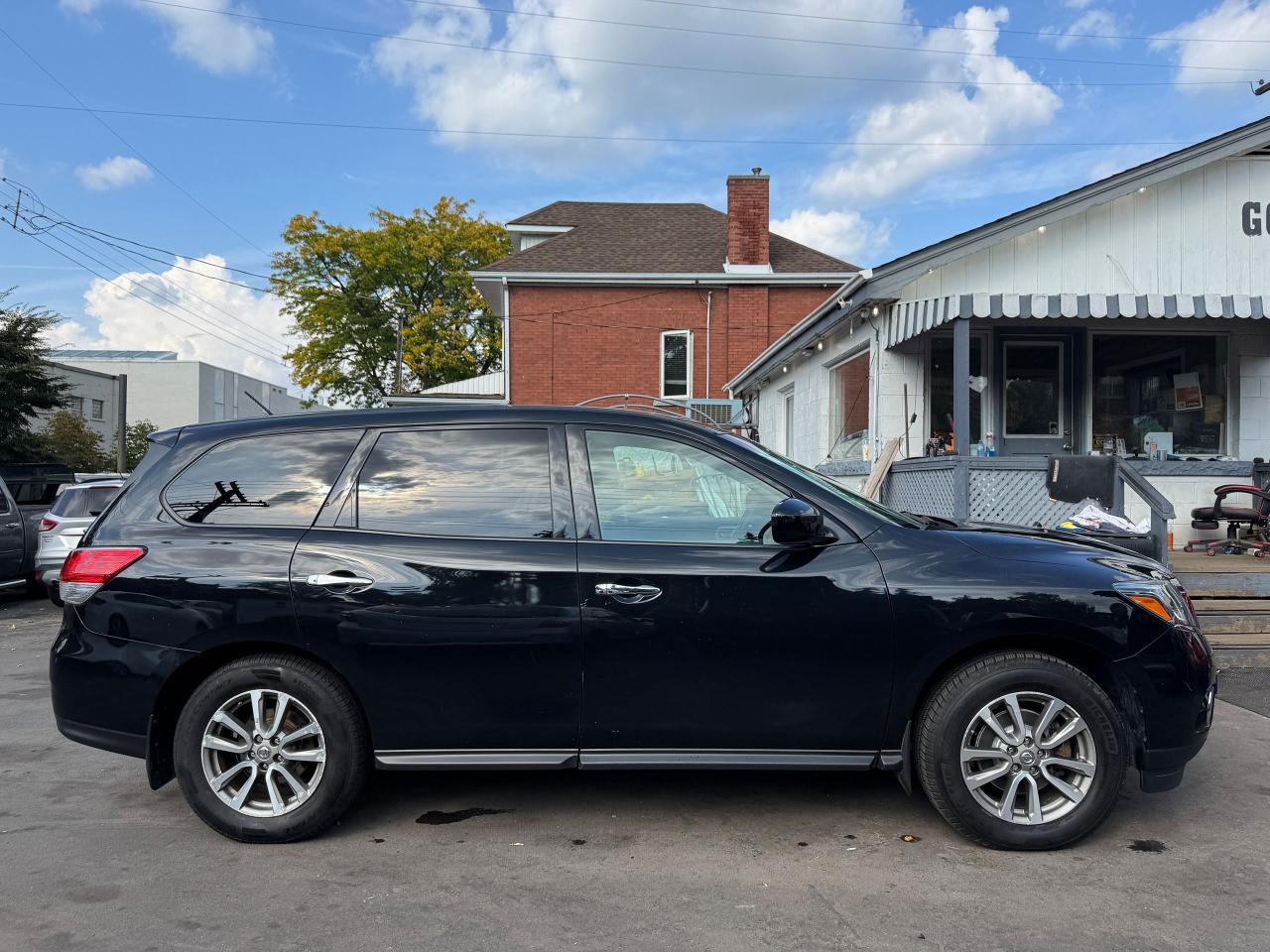 2015 Nissan Pathfinder S | NO ACCIDENTS | CERTIFIED - Photo #4
