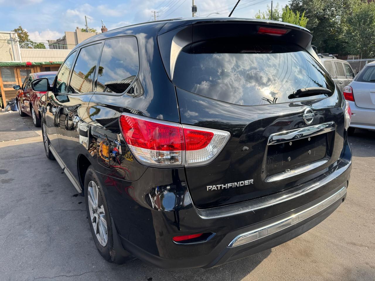 2015 Nissan Pathfinder S | NO ACCIDENTS | CERTIFIED - Photo #7