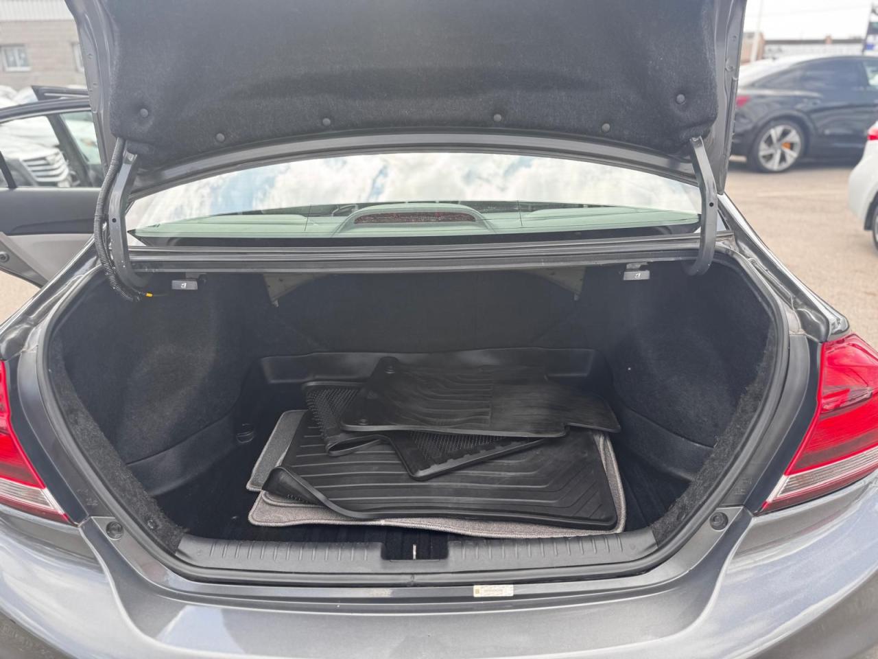 2013 Honda Civic AUTO VERY LOW KM HEATED SEATS BLUETOOTH PW PL PM - Photo #11