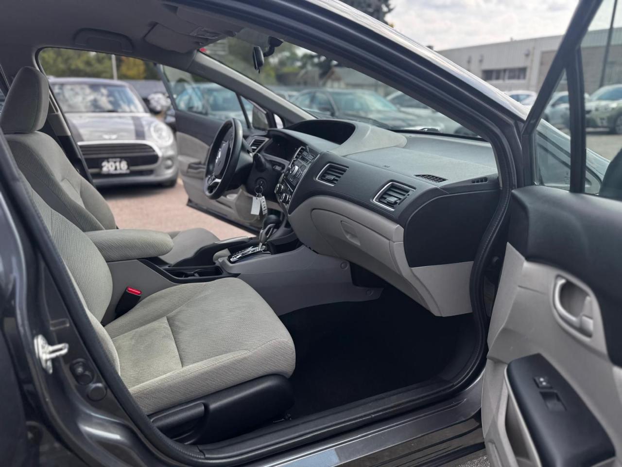 2013 Honda Civic AUTO VERY LOW KM HEATED SEATS BLUETOOTH PW PL PM - Photo #13