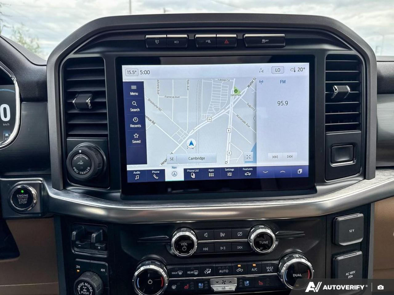 2022 Ford F-150 LARIAT/NO ACCIDENTS/ ROOF / LEATHER / NAV / HYBRID - Photo #17