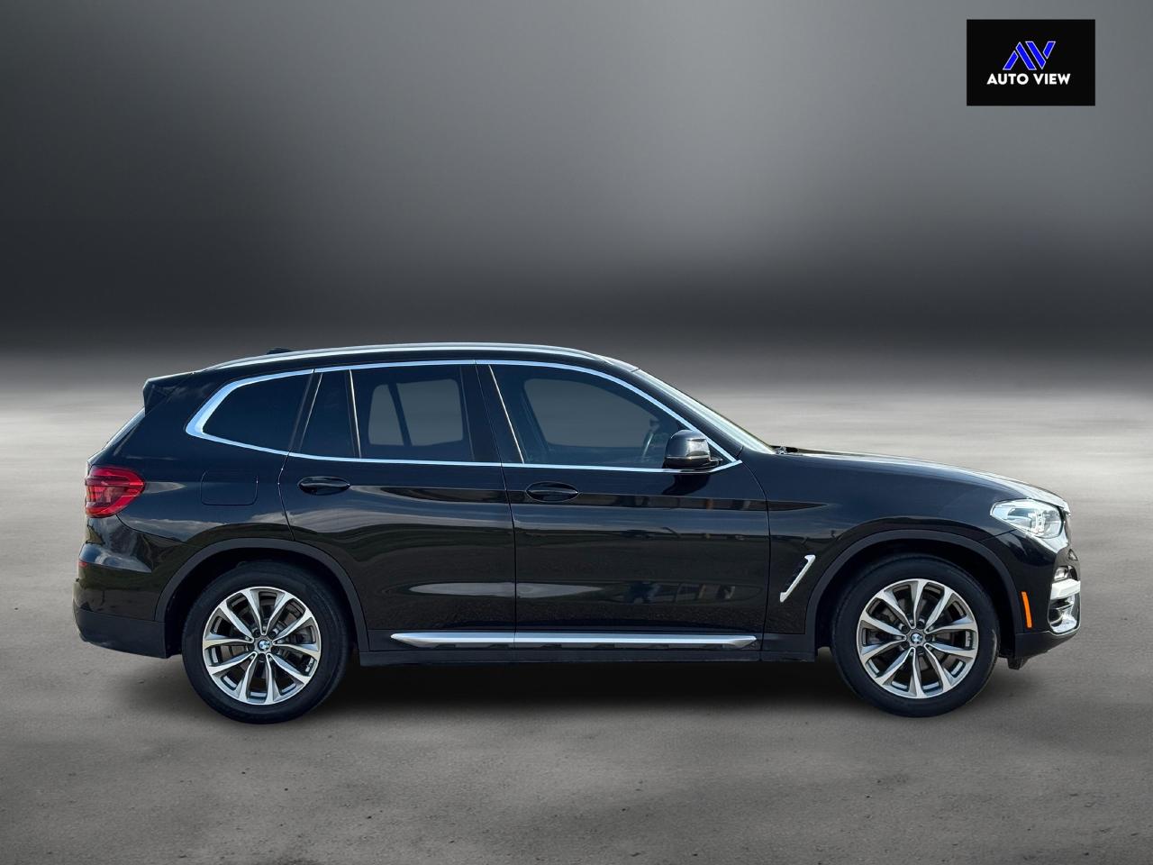 2018 BMW X3 xDrive30i **FULLY LOADED**CLEAN CARFAX** Photo4