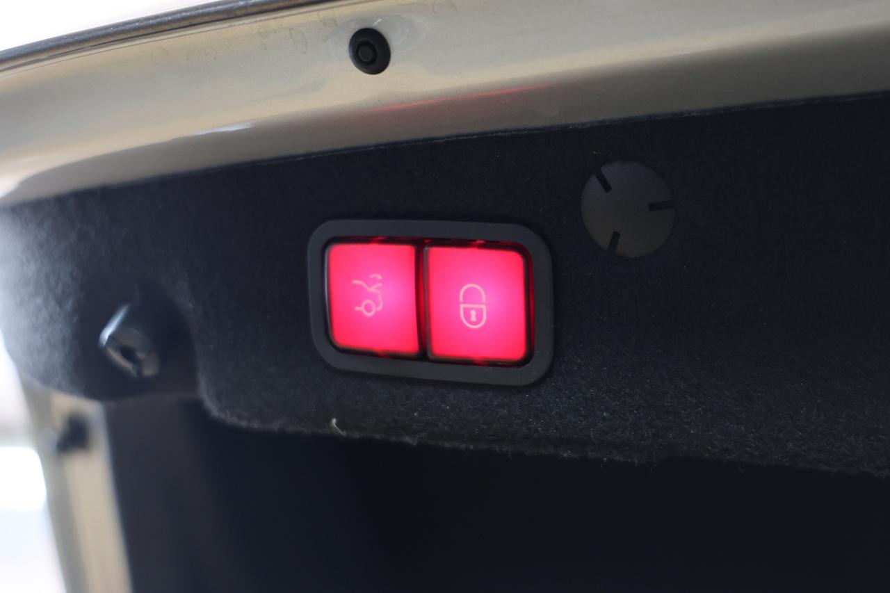 2021 Mercedes-Benz C-Class C300 4MATIC - AMGPKG|PANO|NAVI|CAMERA|BLINDSPOT - Photo #21