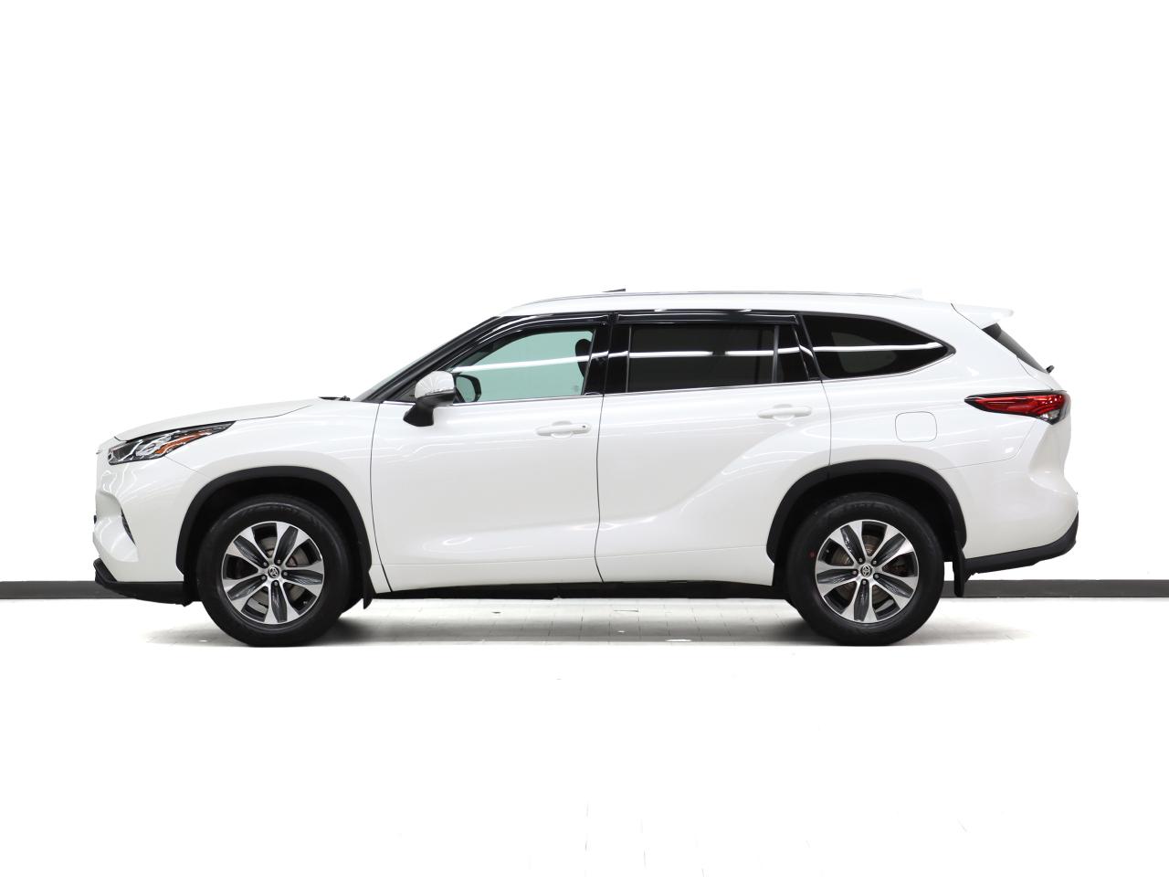 2020 Toyota Highlander XLE | AWD | Leather | Sunroof | BSM | CarPlay Photo4