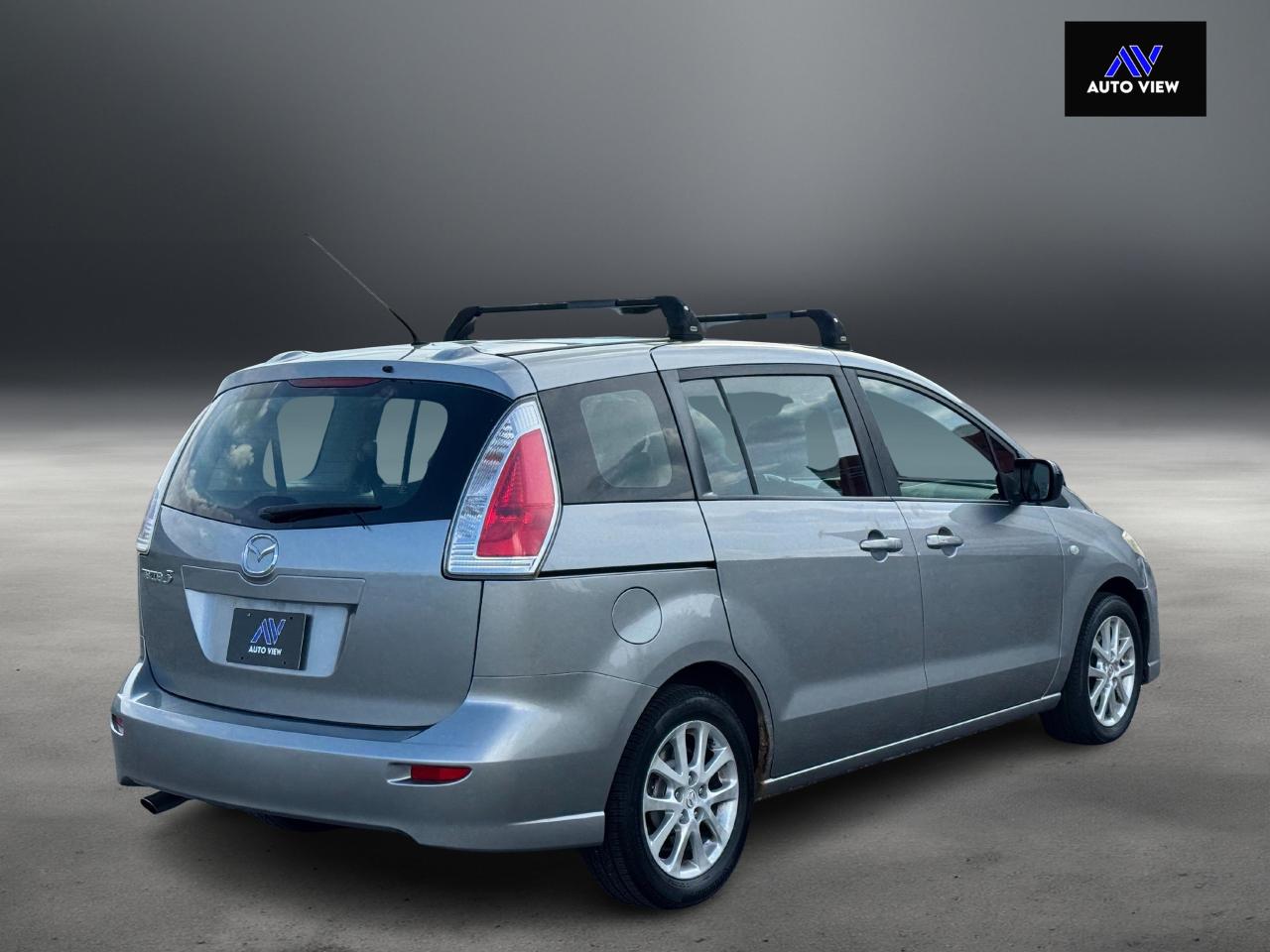 2010 Mazda MAZDA5 GS **FUEL SAVER**CERTIFIED** - Photo #5