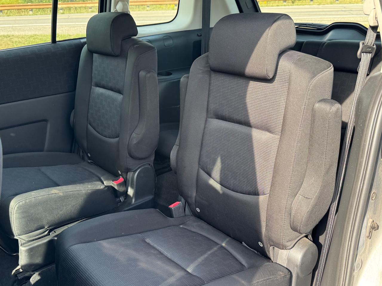 2010 Mazda MAZDA5 GS **FUEL SAVER**CERTIFIED** - Photo #29