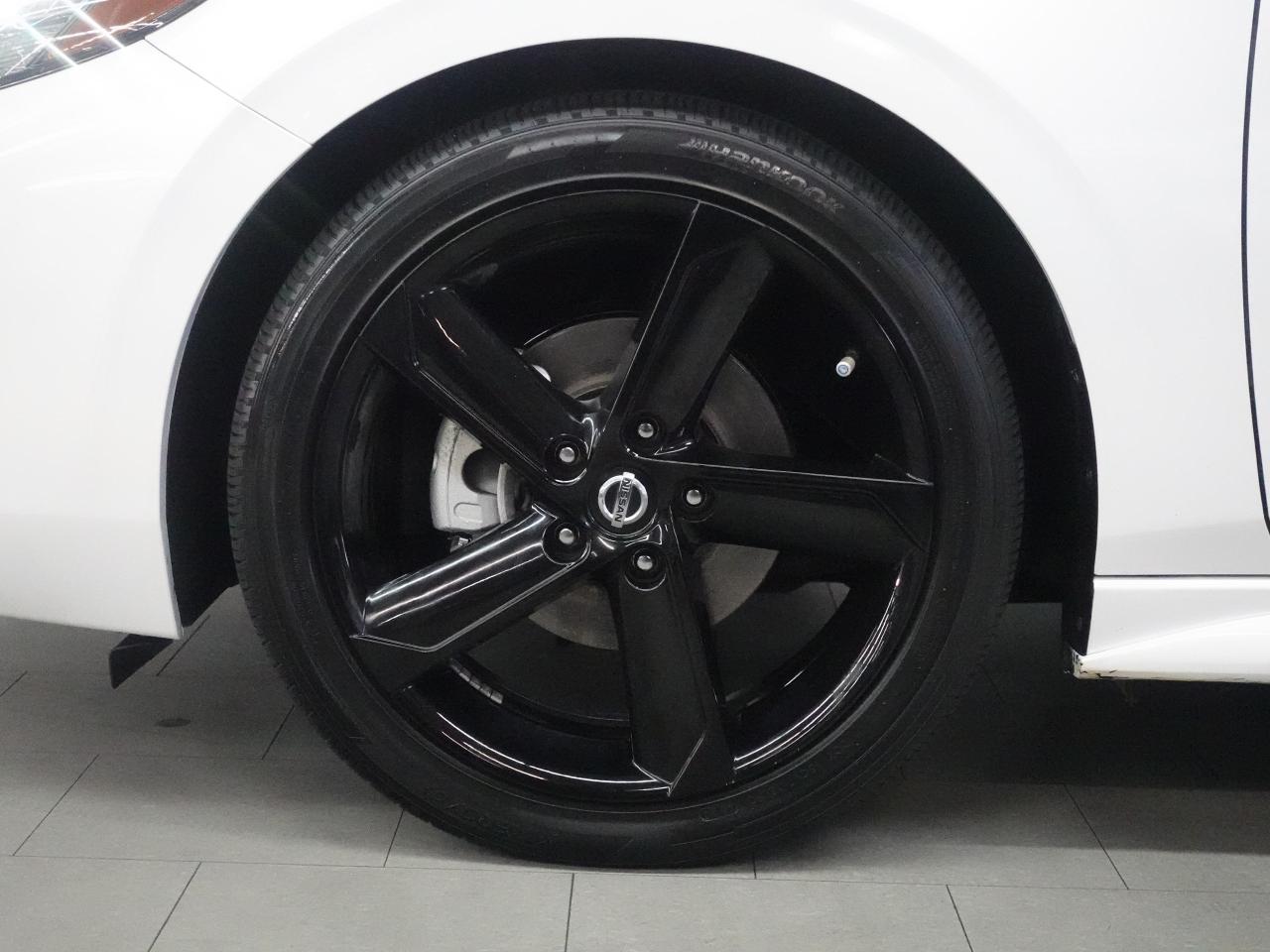 2021 Nissan Sentra SR | Sunroof | Heated Seats | ACC | BSM | CarPlay