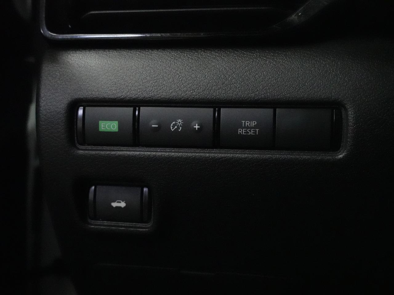 2021 Nissan Sentra SR | Sunroof | Heated Seats | ACC | BSM | CarPlay