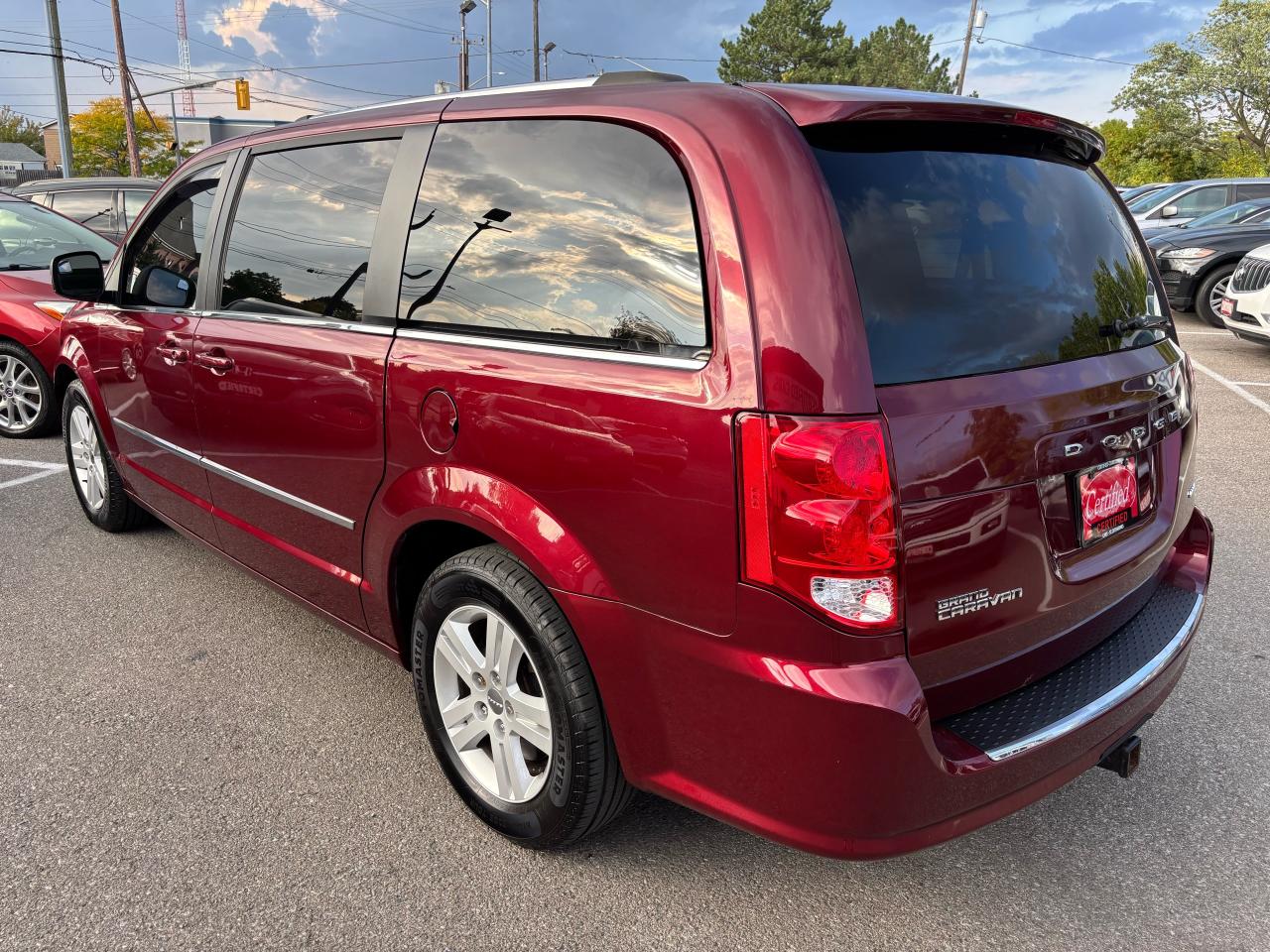 2017 Dodge Grand Caravan Crew Plus ** NAV, HTD LEATH, BACK CAM ** Photo4