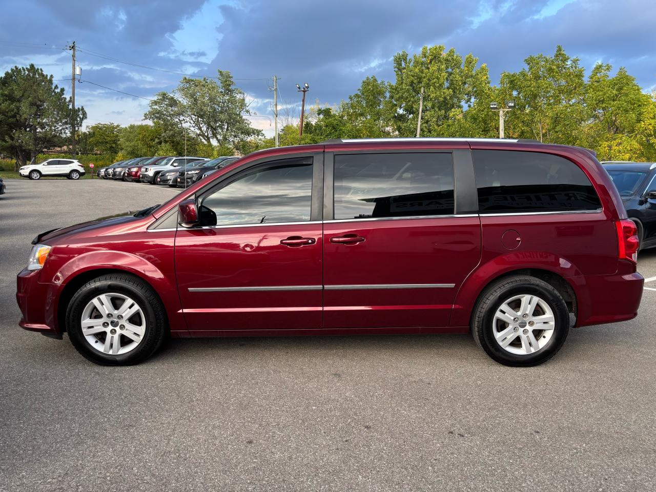 2017 Dodge Grand Caravan Crew Plus ** NAV, HTD LEATH, BACK CAM ** Photo3