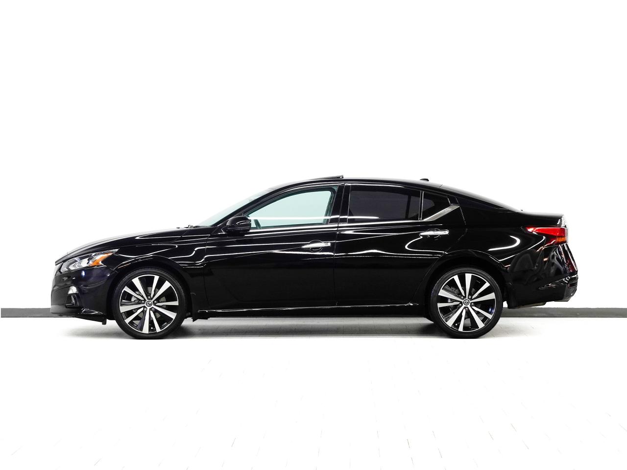 2021 Nissan Altima PLATINUM | AWD | Nav | Leather | Sunroof | CarPlay